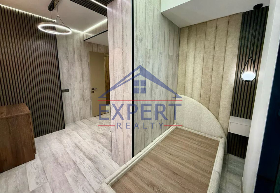 ԱՐԱԲԿԻՐ, ԿՈՄԻՏԱՍԻ ՊՈՂՈՏԱ, 3 ՍԵՆՅԱԿ