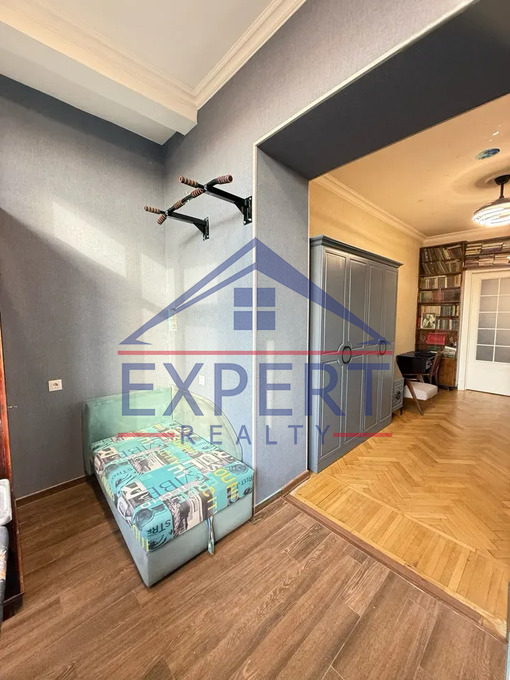 ԿԵՆՏՐՈՆ, ԽԱՆՋՅԱՆ ՓՈՂՈՑ, 3 ՍԵՆՅԱԿ