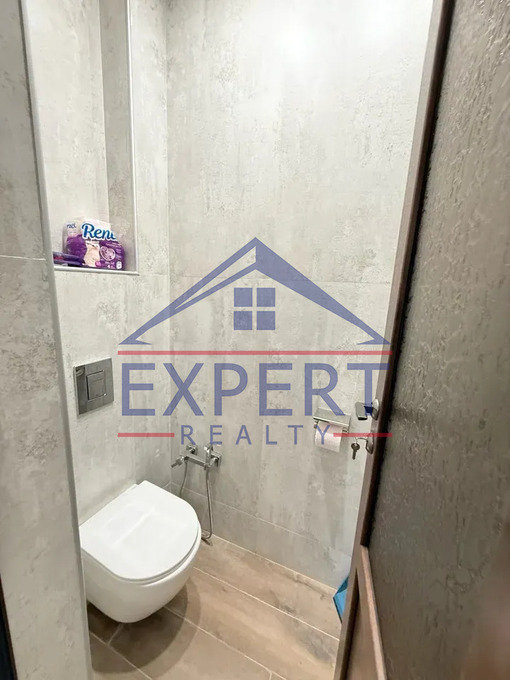 ԿԵՆՏՐՈՆ, ԽԱՆՋՅԱՆ ՓՈՂՈՑ, 3 ՍԵՆՅԱԿ