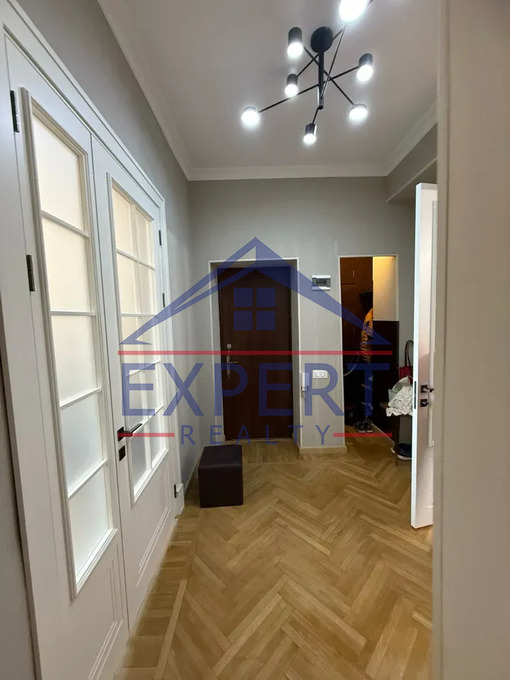 ԿԵՆՏՐՈՆ, ԽԱՆՋՅԱՆ ՓՈՂՈՑ, 3 ՍԵՆՅԱԿ