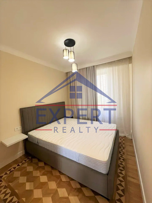 ԱՐԱԲԿԻՐ, ԱՐԱՄ ԽԱՉԱՏՐՅԱՆ ՓՈՂՈՑ, 4 ՍԵՆՅԱԿ