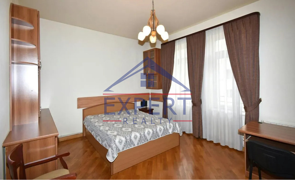 ԿԵՆՏՐՈՆ, ՓԱՐՊԵՑՈՒ ՓՈՂՈՑ, 5 ՍԵՆՅԱԿ