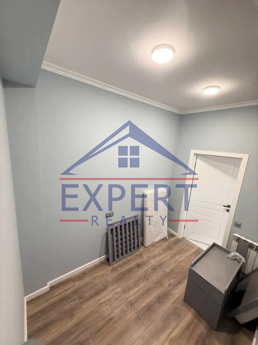 ԱՐԱԲԿԻՐ, ԿՈՄԻՏԱՍԻ ՊՈՂՈՏԱ, 3 ՍԵՆՅԱԿ