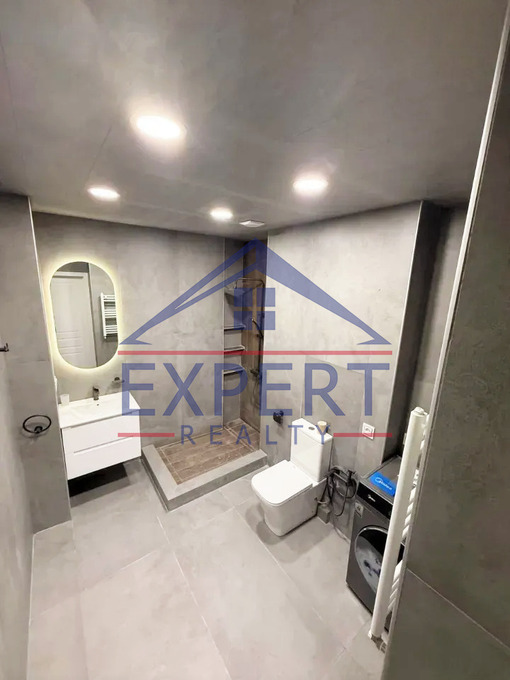 ԱՐԱԲԿԻՐ, ԿՈՄԻՏԱՍԻ ՊՈՂՈՏԱ, 3 ՍԵՆՅԱԿ