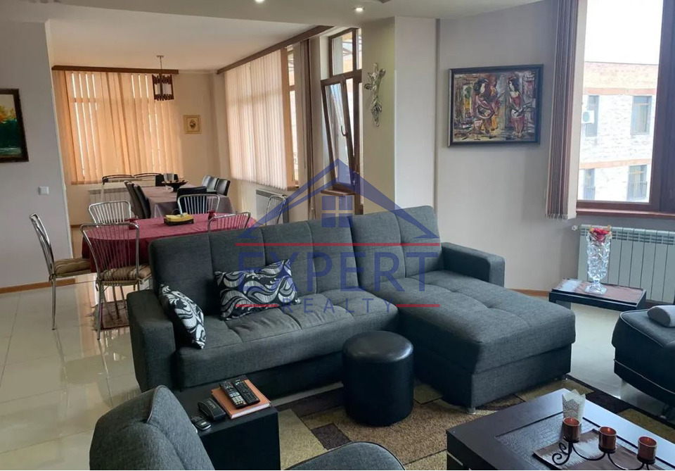 ԱՐԱԲԿԻՐ, ԿՈՄԻՏԱՍԻ ՊՈՂՈՏԱ, 4 ՍԵՆՅԱԿ