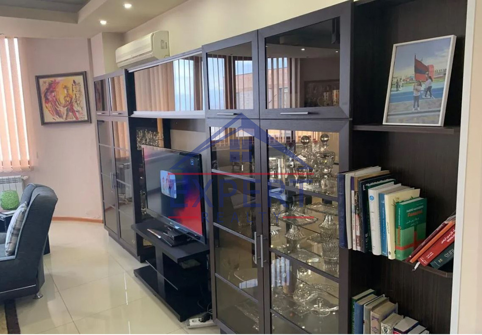 ԱՐԱԲԿԻՐ, ԿՈՄԻՏԱՍԻ ՊՈՂՈՏԱ, 4 ՍԵՆՅԱԿ