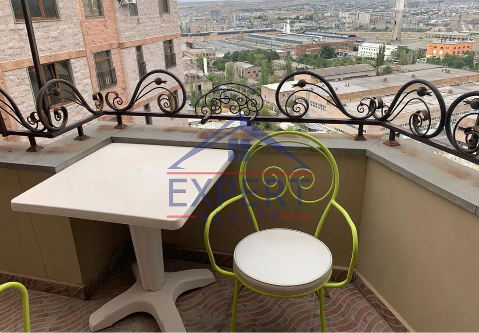 ԱՐԱԲԿԻՐ, ԿՈՄԻՏԱՍԻ ՊՈՂՈՏԱ, 4 ՍԵՆՅԱԿ