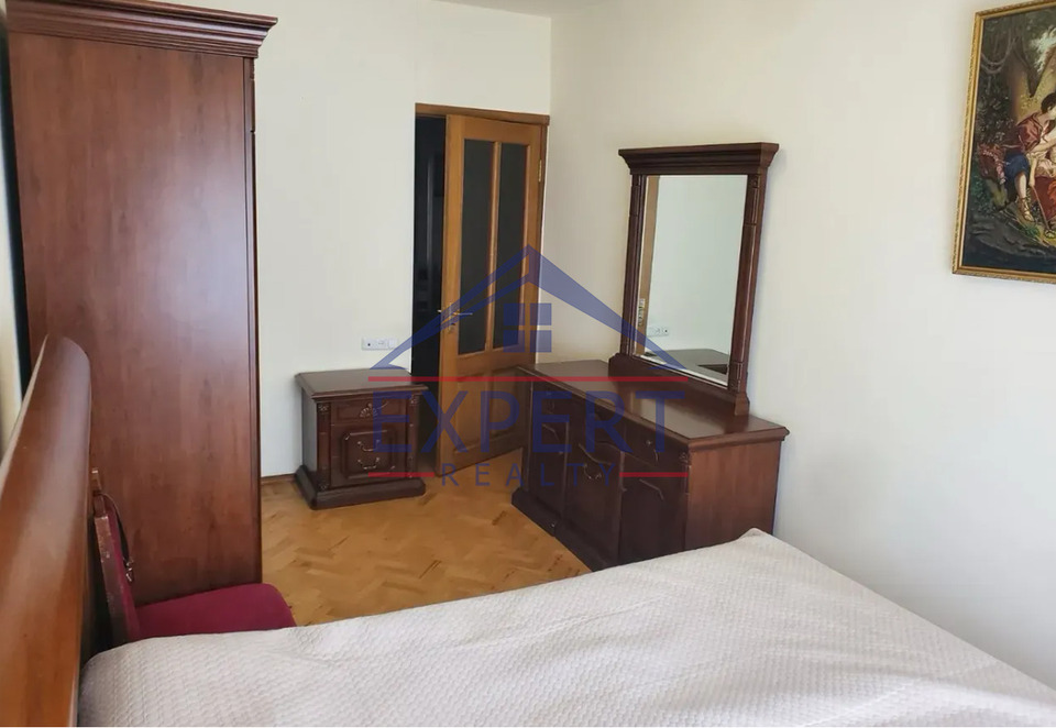 ԱՐԱԲԿԻՐ, ՍՈՍԵԻ ՓՈՂՈՑ, 4 ՍԵՆՅԱԿ