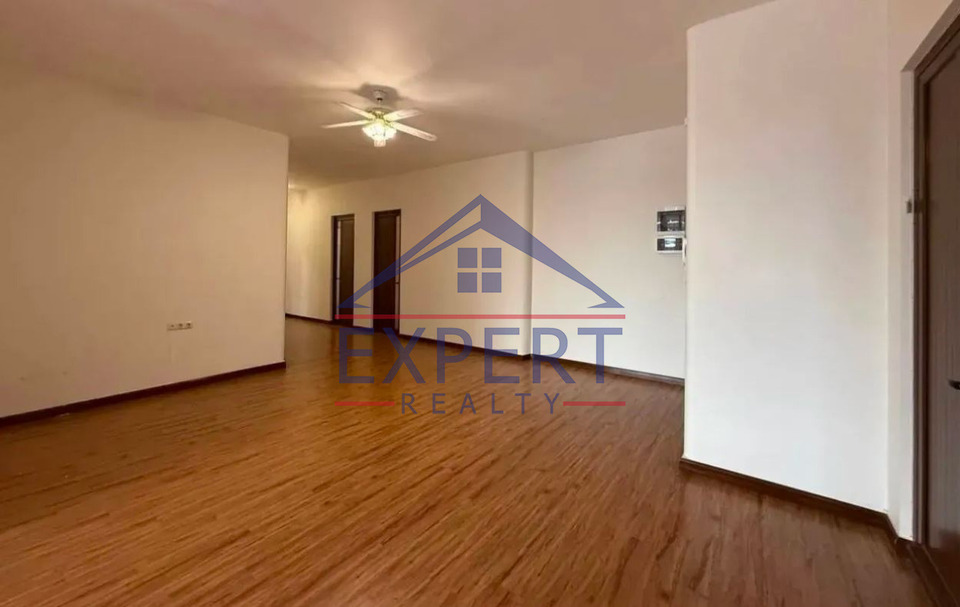 ԿԵՆՏՐՈՆ ԱՄԻՐՅԱՆ ՓՈՂՈՑ , 4 ՍԵՆՅԱԿ