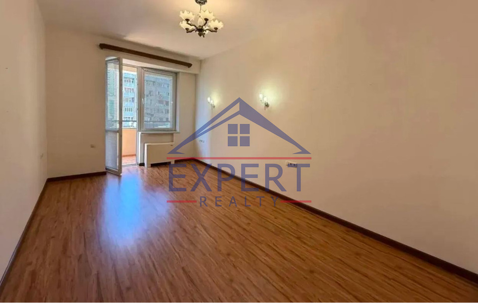 ԿԵՆՏՐՈՆ ԱՄԻՐՅԱՆ ՓՈՂՈՑ , 4 ՍԵՆՅԱԿ