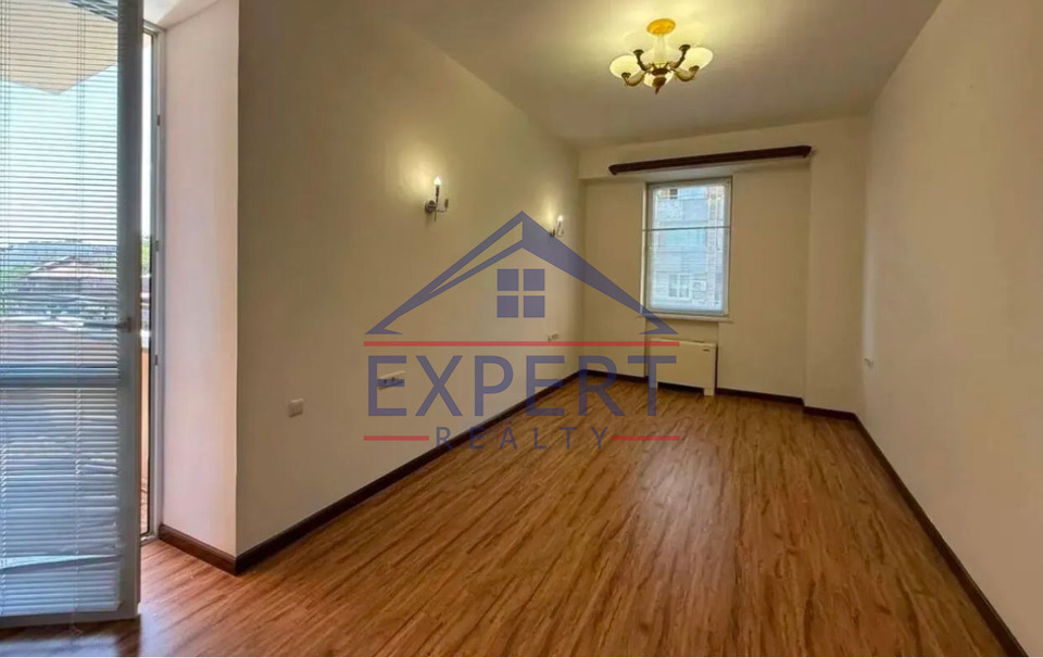 ԿԵՆՏՐՈՆ ԱՄԻՐՅԱՆ ՓՈՂՈՑ , 4 ՍԵՆՅԱԿ