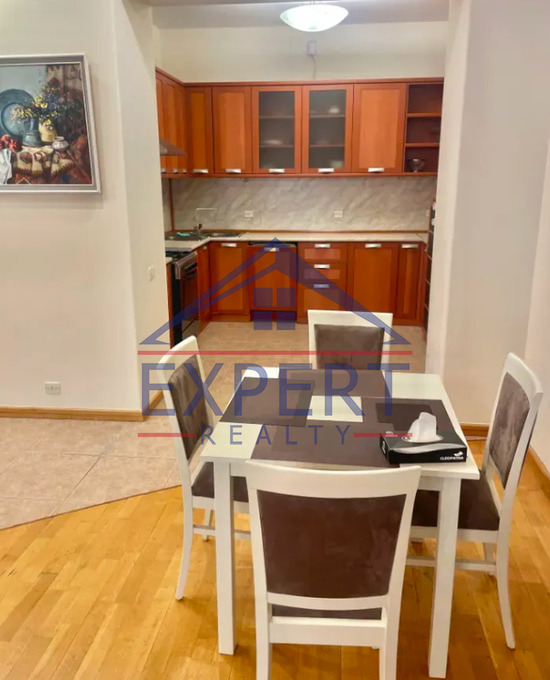 ԿԵՆՏՐՈՆ, ՄԱՇՏՈՑԻ ՊՈՂՈՏԱ, 3 ՍԵՆՅԱԿ