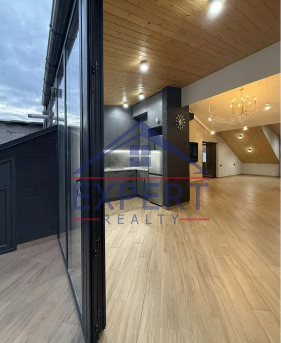 ԿԵՆՏՐՈՆ, ԿՈՂԲԱՑՈՒ ՓՈՂՈՑ, 3 ՍԵՆՅԱԿ