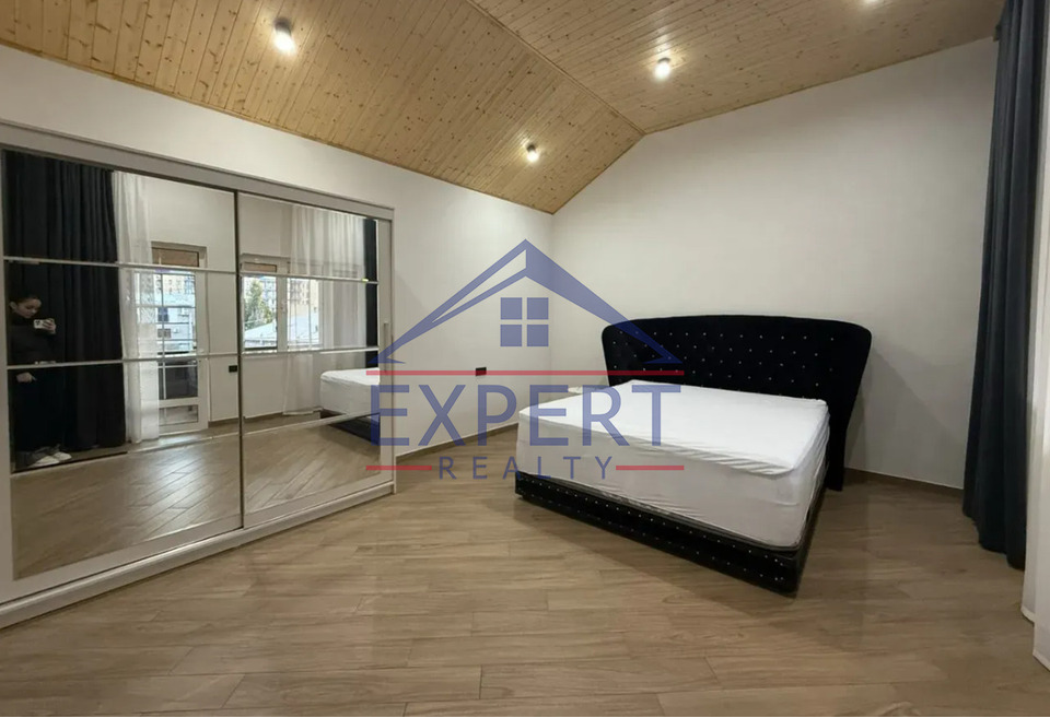 ԿԵՆՏՐՈՆ, ԿՈՂԲԱՑՈՒ ՓՈՂՈՑ, 3 ՍԵՆՅԱԿ