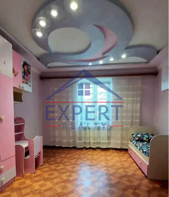 ԱՎԱՆ ,ՄԱՐՇԱԼ ԽՈՒԴՅԱԿՈՎԻ ՓՈՂՈՑ 4 ՍԵՆՅԱԿ