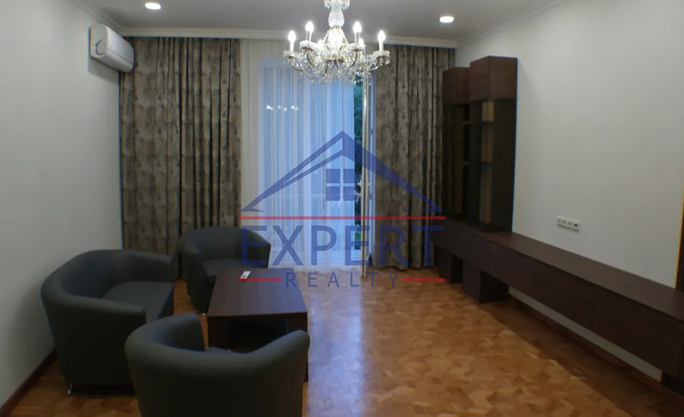 ԿԵՆՏՐՈՆ, ԱԲՈՎՅԱՆ ՓՈՂՈՑ, 3 ՍԵՆՅԱԿ