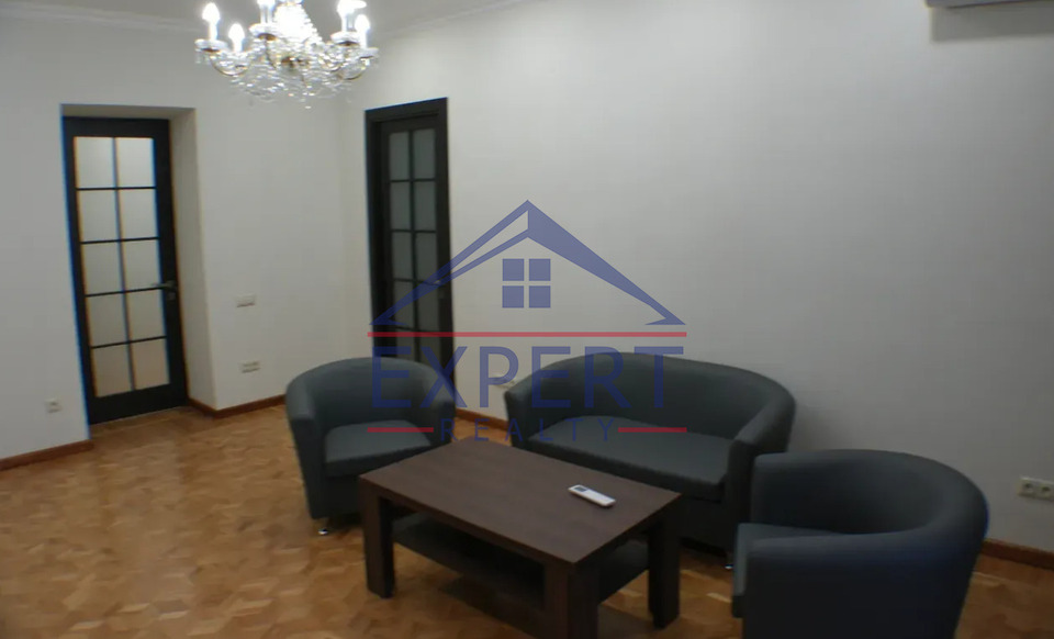 ԿԵՆՏՐՈՆ, ԱԲՈՎՅԱՆ ՓՈՂՈՑ, 3 ՍԵՆՅԱԿ