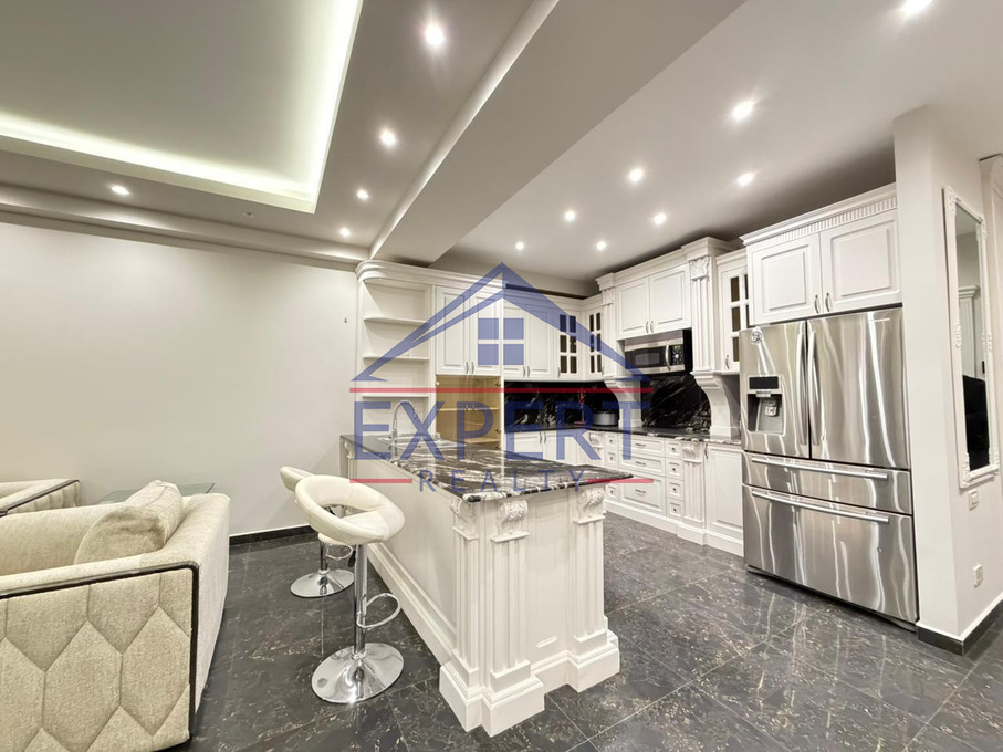 ԿԵՆՏՐՈՆ, ՀՅՈՒՍԻՍԱՅԻՆ ՊՈՂՈՏԱ, 3 ՍԵՆՅԱԿ