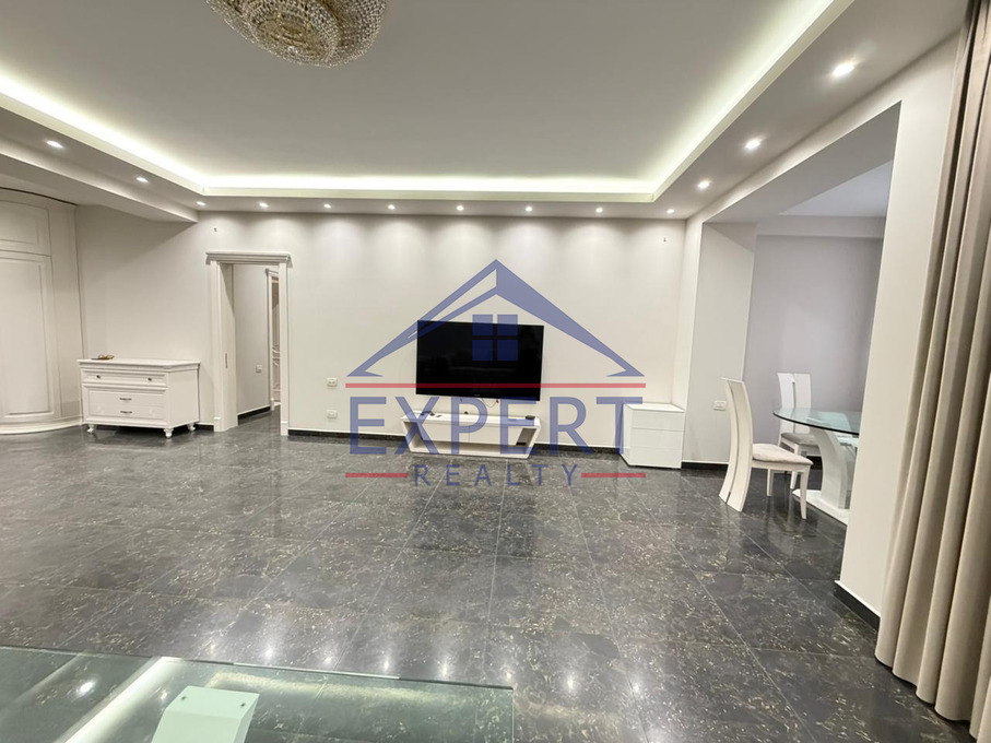 ԿԵՆՏՐՈՆ, ՀՅՈՒՍԻՍԱՅԻՆ ՊՈՂՈՏԱ, 3 ՍԵՆՅԱԿ