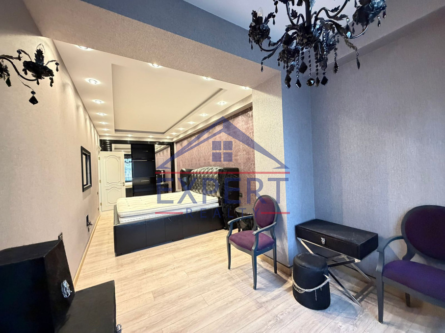 ԿԵՆՏՐՈՆ, ՀՅՈՒՍԻՍԱՅԻՆ ՊՈՂՈՏԱ, 3 ՍԵՆՅԱԿ