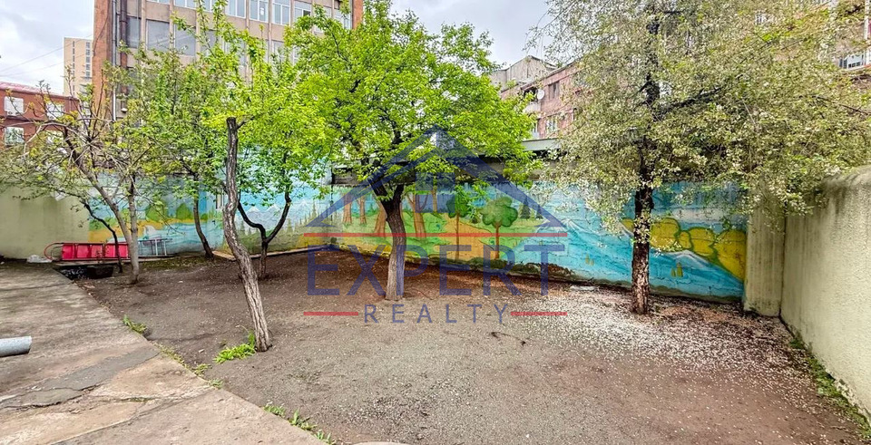 ԿԵՆՏՐՈՆ,ՏՊԱԳՐԻՉՆԵՐԻ ՓՈՂՈՑ 95 ՔՄ