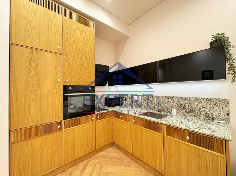 ՔԱՆԱՔԵՌ ԶԵՅԹՈՒՆ, Կ․ ՈՒԼՆԵՑԻ ՓՈՂՈՑ, 2 ՍԵՆՅԱԿ