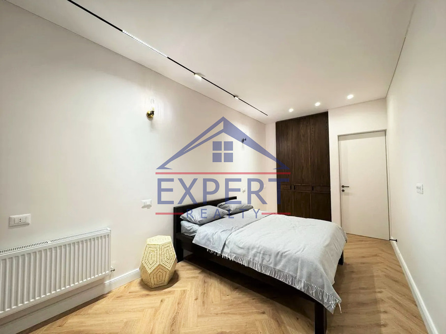 ՔԱՆԱՔԵՌ ԶԵՅԹՈՒՆ, Կ․ ՈՒԼՆԵՑԻ ՓՈՂՈՑ, 2 ՍԵՆՅԱԿ