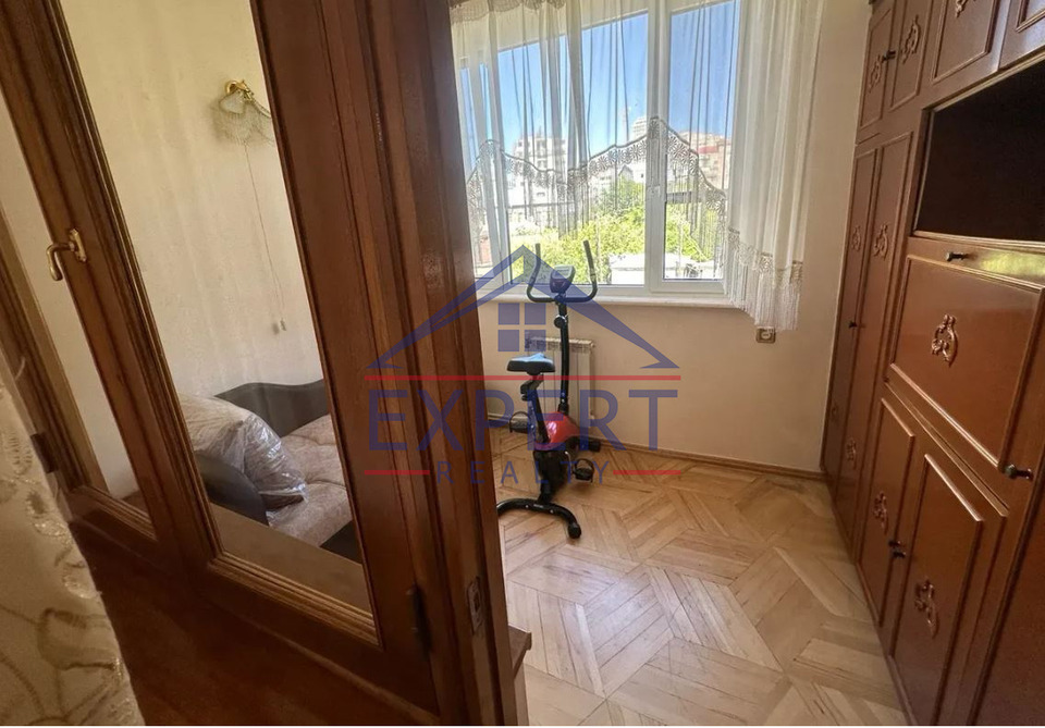 ԱՐԱԲԿԻՐ, ԱԶԱՏՈՒԹՅԱՆ ՓՈՂՈՑ  4 ՍԵՆՅԱԿ