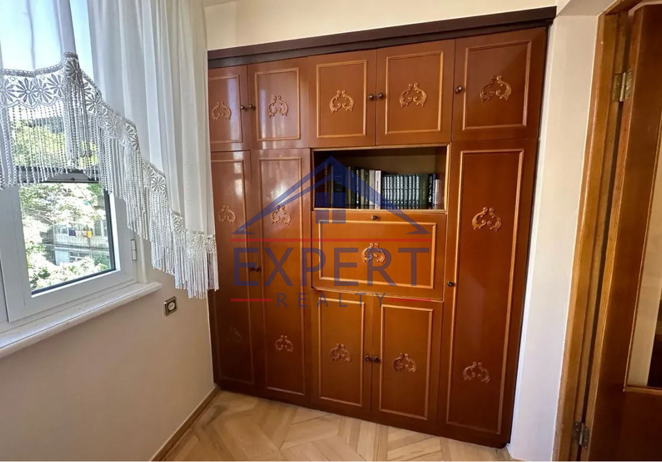 ԱՐԱԲԿԻՐ, ԱԶԱՏՈՒԹՅԱՆ ՓՈՂՈՑ  4 ՍԵՆՅԱԿ