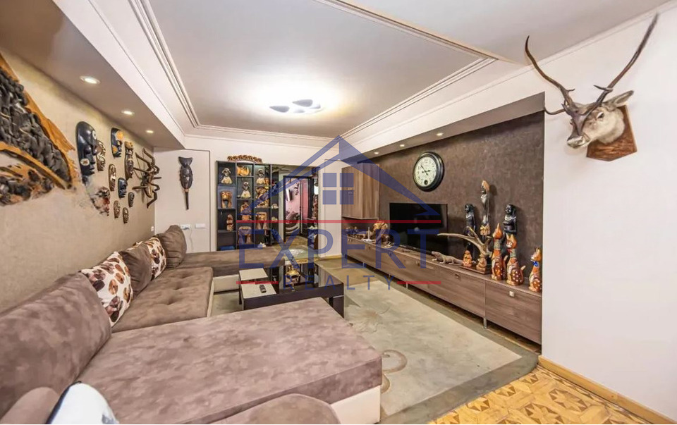 ԿԵՆՏՐՈՆ, ԽՈՐԵՆԱՑՈՒ ՓՈՂՈՑ, 3 ՍԵՆՅԱԿ