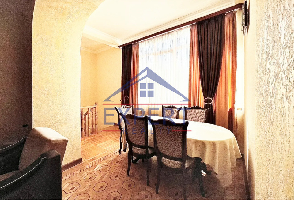 ԱՐԱԲԿԻՐ, ԿՈՄԻՏԱՍԻ ՊՈՂՈՏԱ, 4 ՍԵՆՅԱԿ