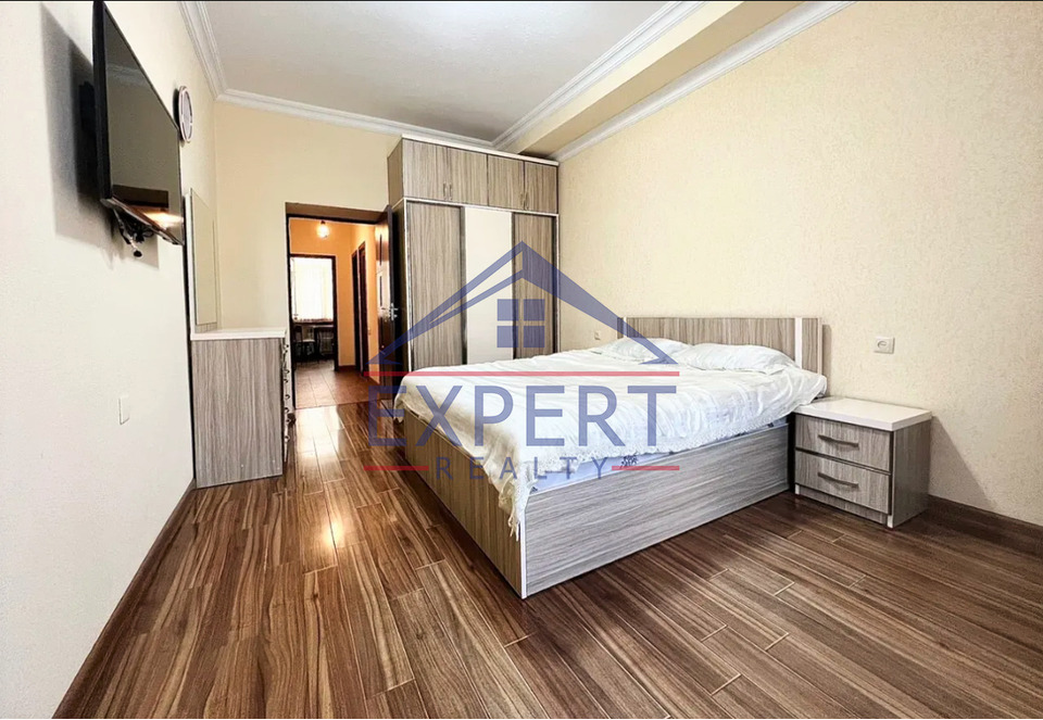 ԱՐԱԲԿԻՐ, ԿՈՄԻՏԱՍԻ ՊՈՂՈՏԱ, 4 ՍԵՆՅԱԿ