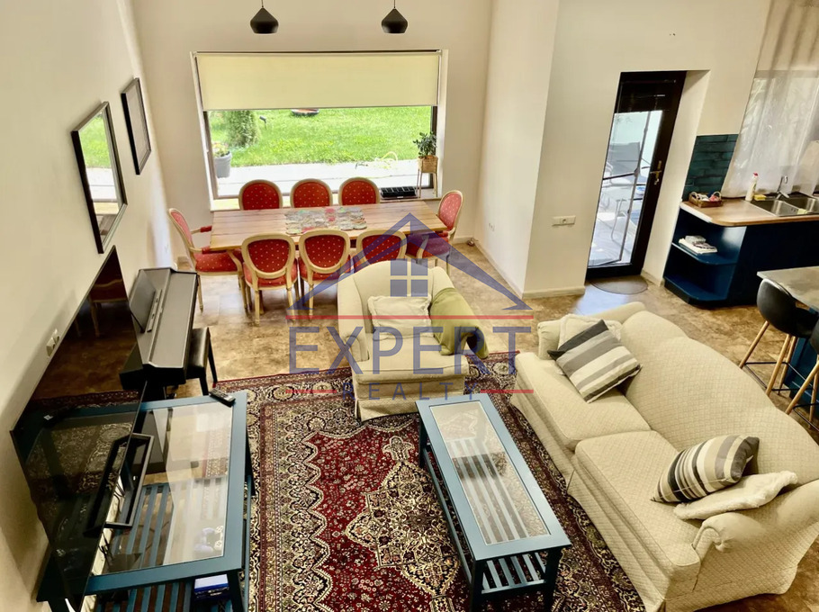 ԱՎԱՆ, ՆՎԵՐ ՍԱՖԱՐՅԱՆ ՓՈՂՈՑՈՒՄ, 5 ՍԵՆՅԱԿ