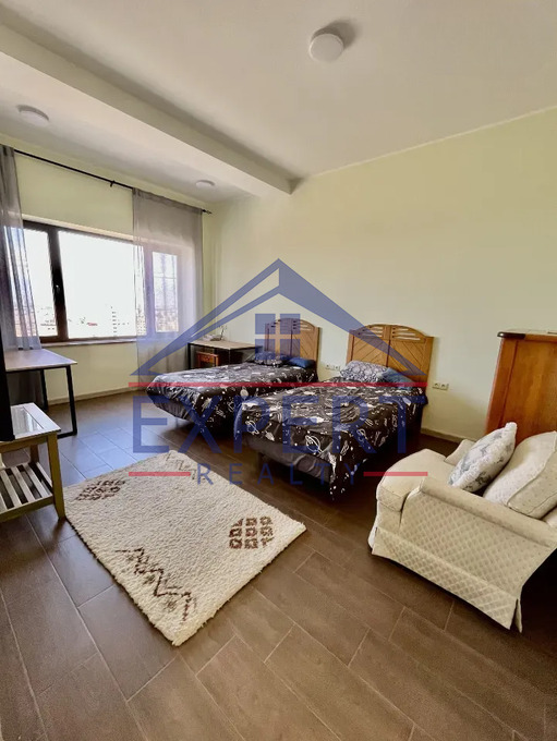 ԱՎԱՆ, ՆՎԵՐ ՍԱՖԱՐՅԱՆ ՓՈՂՈՑՈՒՄ, 5 ՍԵՆՅԱԿ