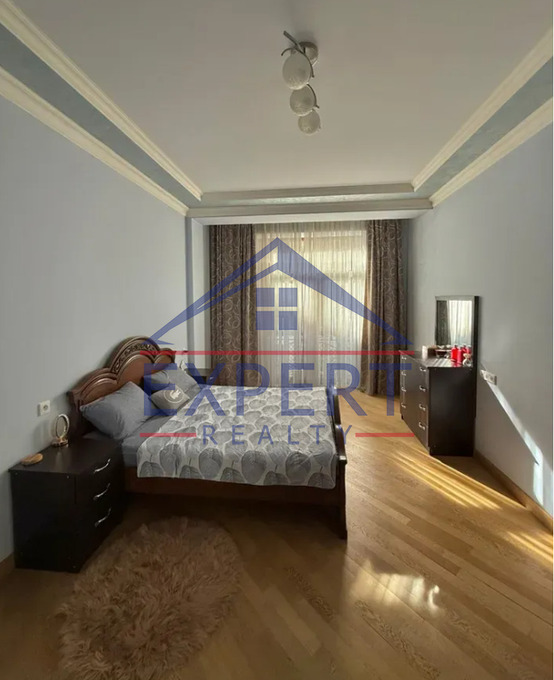 ԱՐԱԲԿԻՐ , ԱԶԱՏՈՒԹՅԱՆ ՊՈՂՈՏԱ, 3 ՍԵՆՅԱԿ