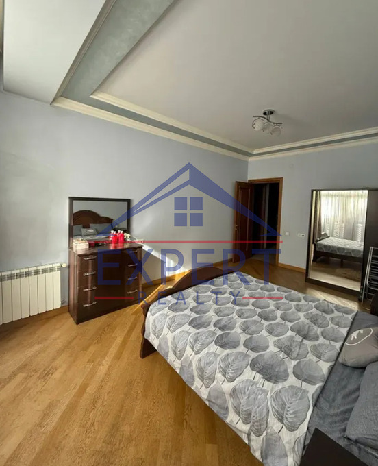 ԱՐԱԲԿԻՐ , ԱԶԱՏՈՒԹՅԱՆ ՊՈՂՈՏԱ, 3 ՍԵՆՅԱԿ