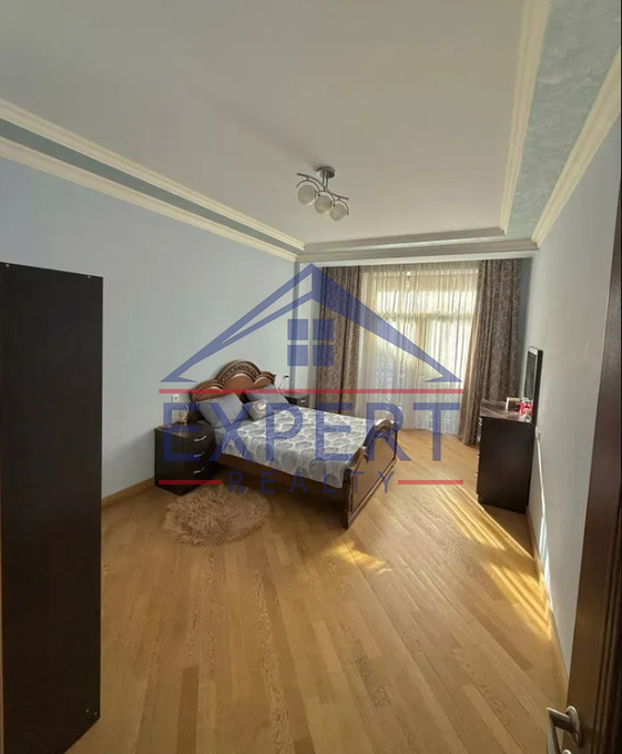 ԱՐԱԲԿԻՐ , ԱԶԱՏՈՒԹՅԱՆ ՊՈՂՈՏԱ, 3 ՍԵՆՅԱԿ