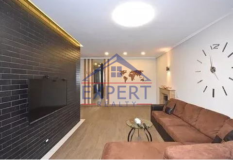 ԿԵՆՏՐՈՆ ԵՐՎԱՆԴ ՔՈՉԱՐ, 3 ՍԵՆՅԱԿ