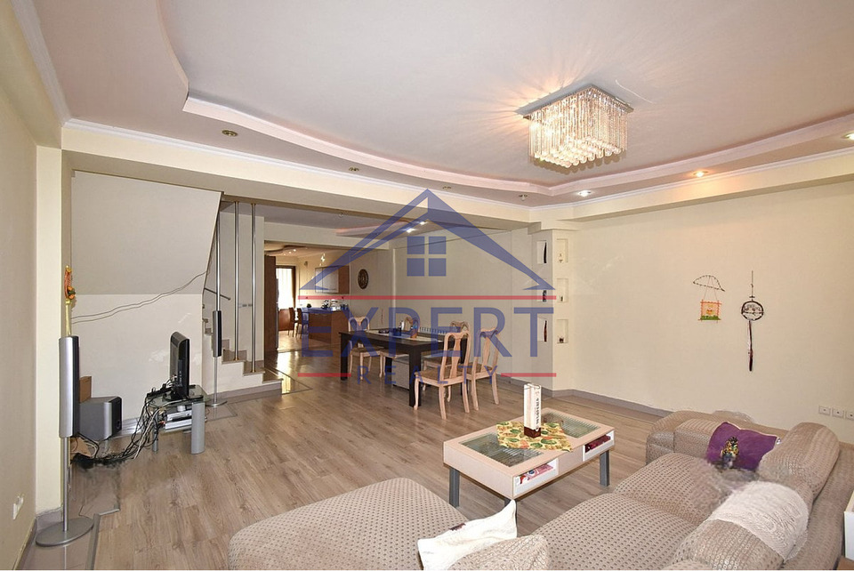 ԱՐԱԲԿԻՐ, ՎԻԿՏՈՐ ՀԱՄԲԱՐՁՈՒՄՅԱՆ, 4 ՍԵՆՅԱԿ