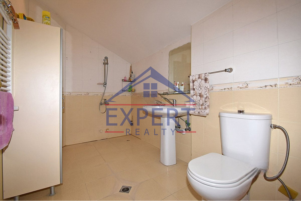 ԱՐԱԲԿԻՐ, ՎԻԿՏՈՐ ՀԱՄԲԱՐՁՈՒՄՅԱՆ, 4 ՍԵՆՅԱԿ