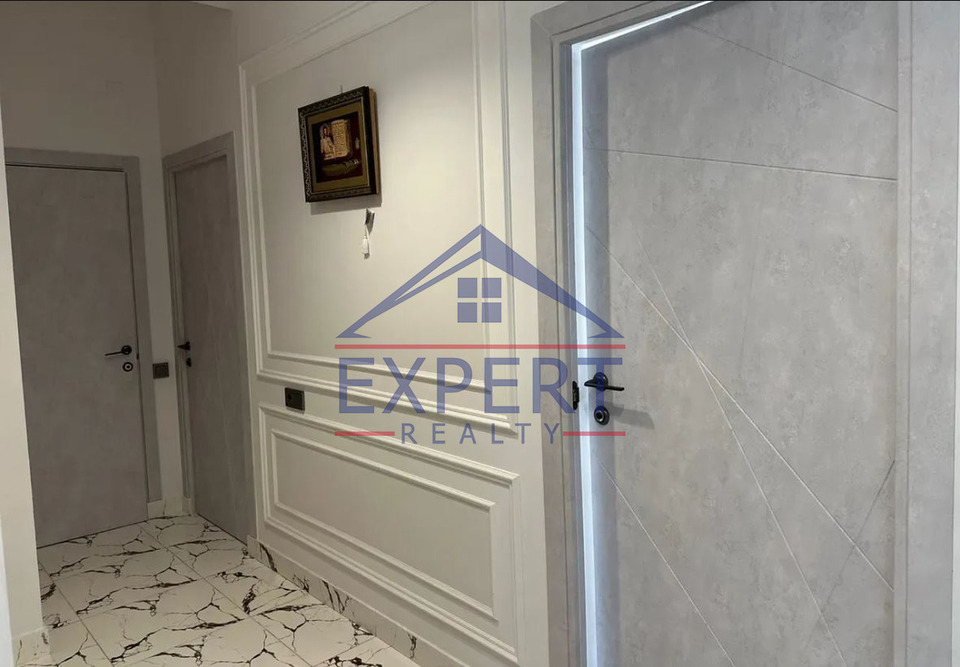 ԿԵՆՏՐՈՆ, ՌՈՍՏՈՄԻ ՓՈՂՈՑ, 3 ՍԵՆՅԱԿ