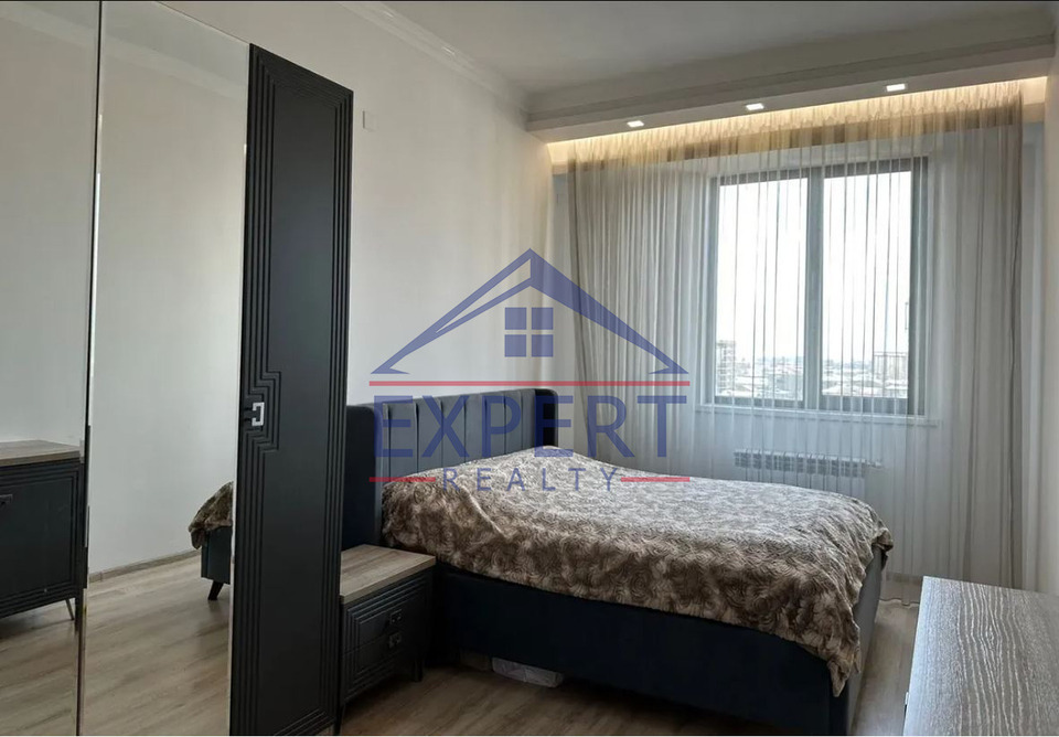 ԿԵՆՏՐՈՆ, ՌՈՍՏՈՄԻ ՓՈՂՈՑ, 3 ՍԵՆՅԱԿ