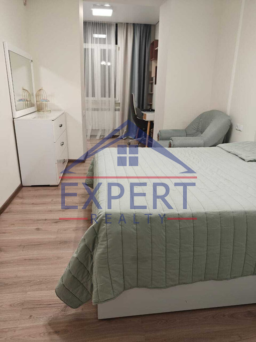 ԿԵՆՏՐՈՆ, ԽԱՆՋՅԱՆ ՓՈՂՈՑ, 3 ՍԵՆՅԱԿ