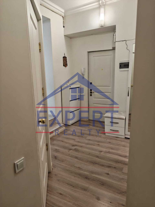 ԿԵՆՏՐՈՆ, ԽԱՆՋՅԱՆ ՓՈՂՈՑ, 3 ՍԵՆՅԱԿ