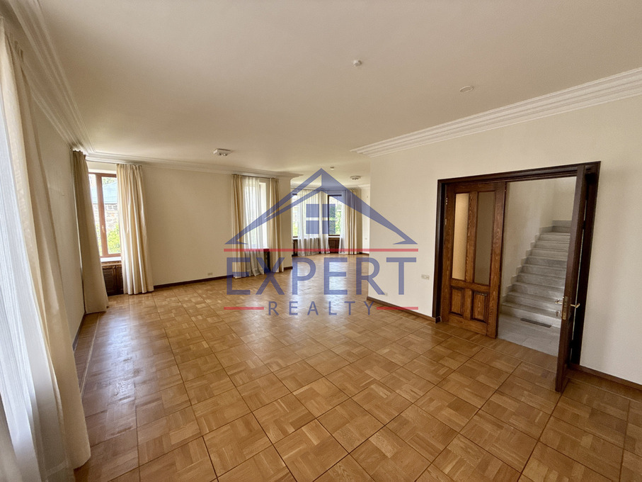 ԿԵՆՏՐՈՆ, ԱԼԵՔ ՄԱՆՈՒԿՅԱՆ, 353ՔՄ