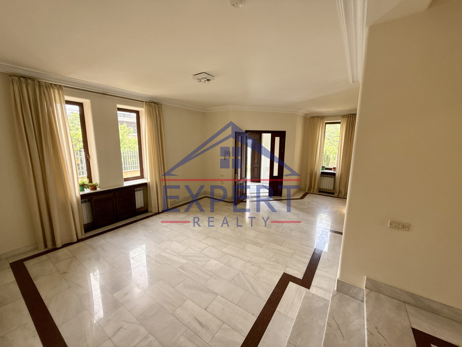 ԿԵՆՏՐՈՆ, ԱԼԵՔ ՄԱՆՈՒԿՅԱՆ, 353ՔՄ