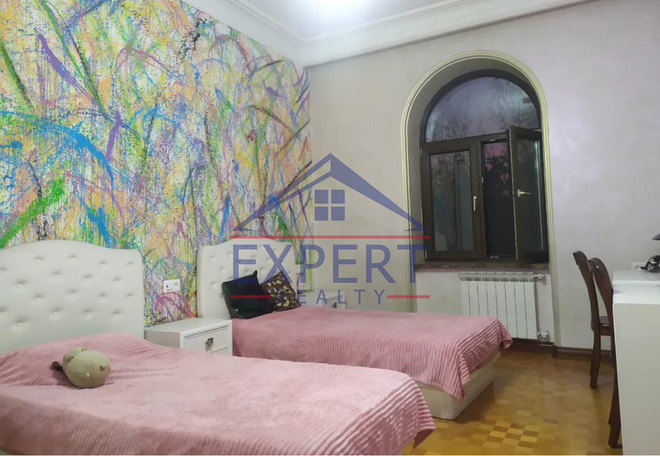 ԿԵՆՏՐՈՆ, ԻՍԱՀԱԿՅԱՆ ՓՈՂՈՑ, 3 ՍԵՆՅԱԿ