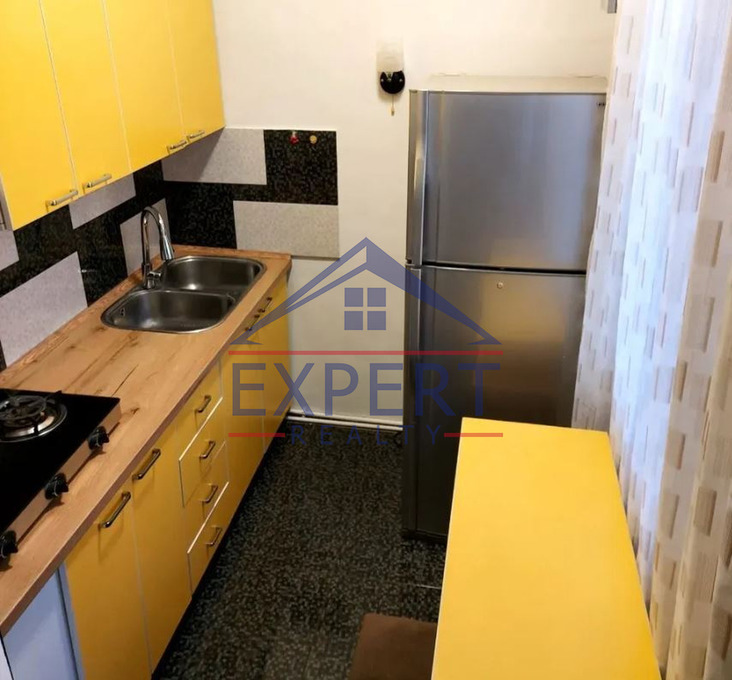 ԱՋԱՓՆՅԱԿ ՄԵԼՔՈՒՄՈՎ ՓՈՂՈՑ, 2 ՍԵՆՅԱԿ