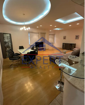 ԿԵՆՏՐՈՆ, ՀՅՈՒՍԻՍԱՅԻՆ ՊՈՂՈՏԱ, 3 ՍԵՆՅԱԿ