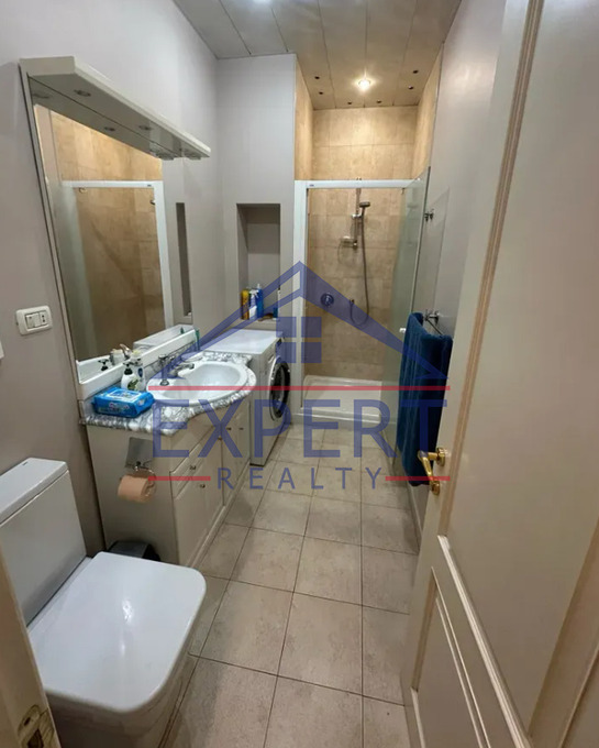 ԿԵՆՏՐՈՆ, ՀՅՈՒՍԻՍԱՅԻՆ ՊՈՂՈՏԱ, 3 ՍԵՆՅԱԿ